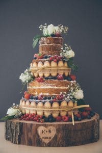 wedding cake naked