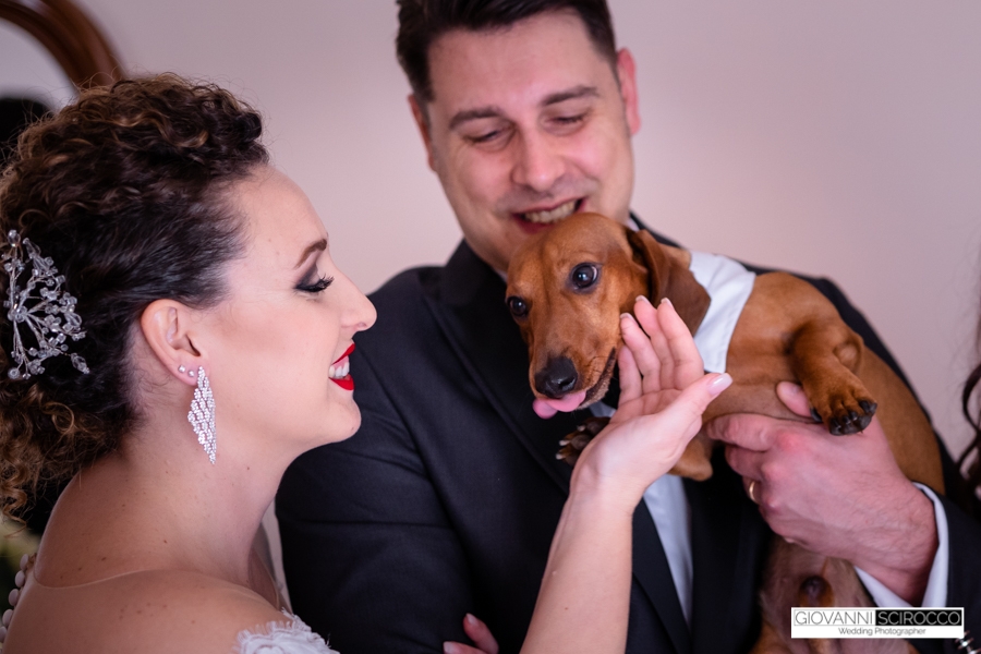Sposa con bassotto