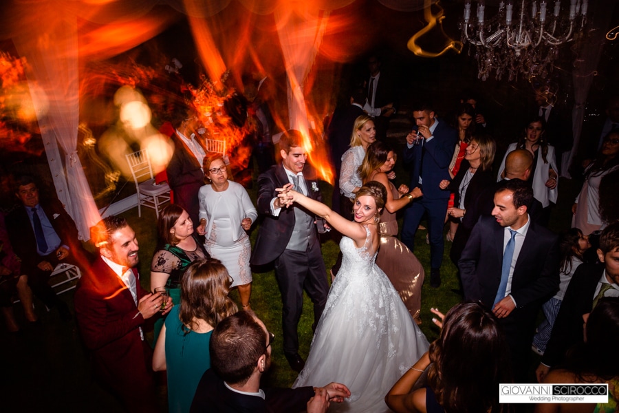 balli degli sposi con amici